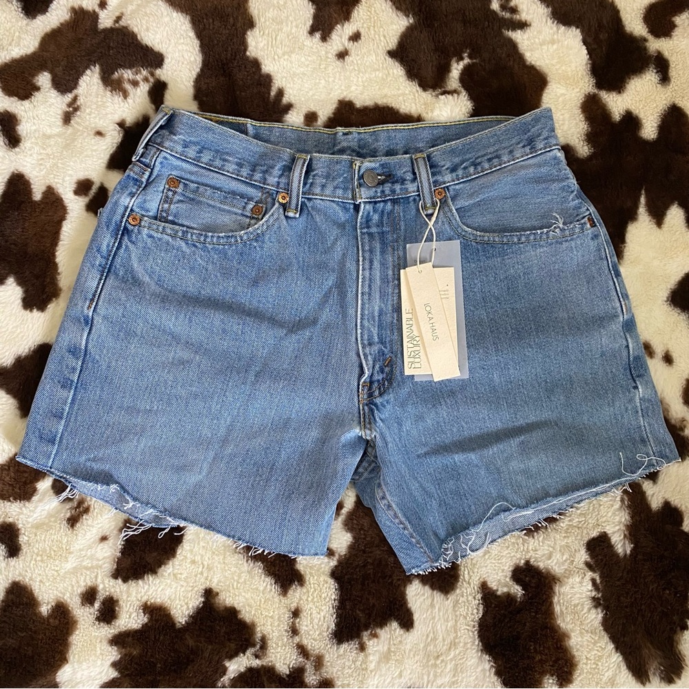Revived Retro Levi’s 550 Shorts
